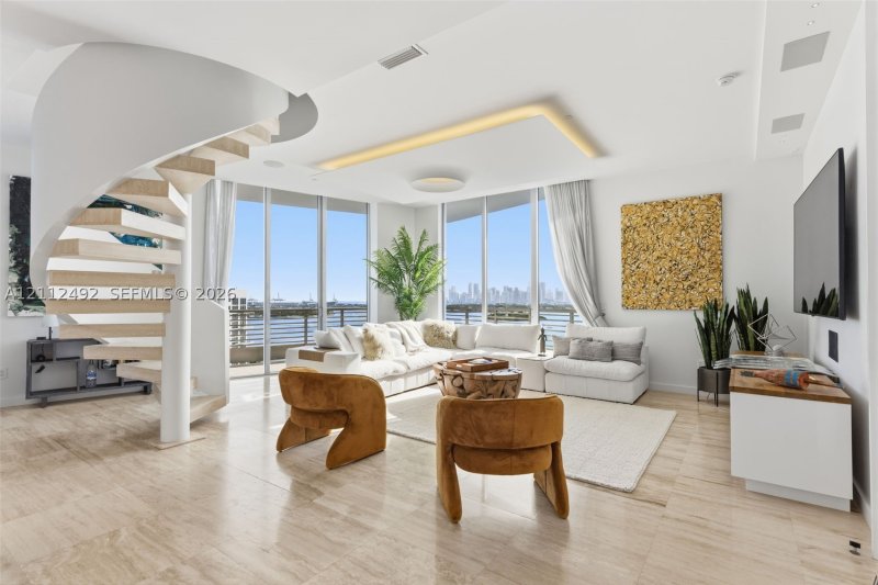 Aluguel de apartamento no Capri Marina Grande PH-3
