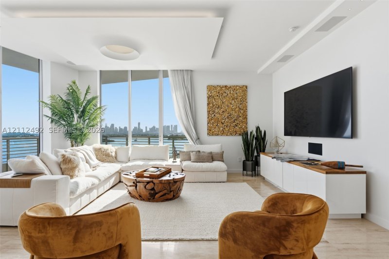 Aluguel de apartamento no Capri Marina Grande PH-3