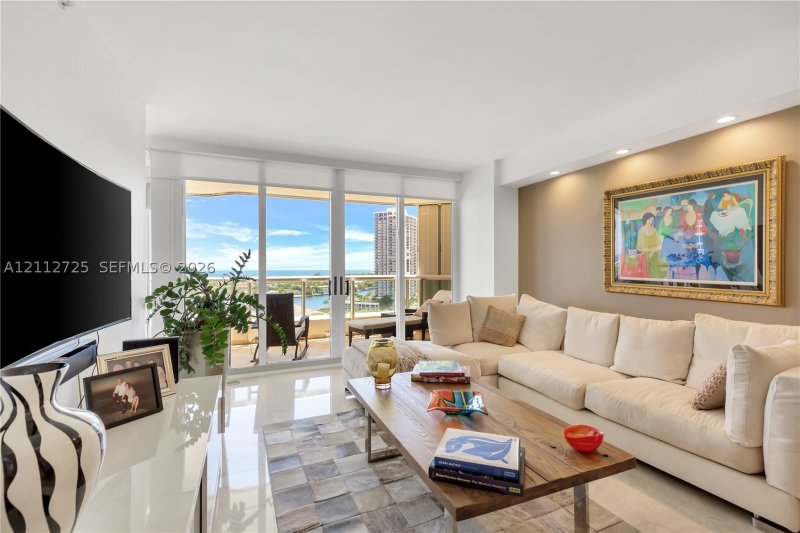 Comprar apartamento en South Tower at The Point 1501