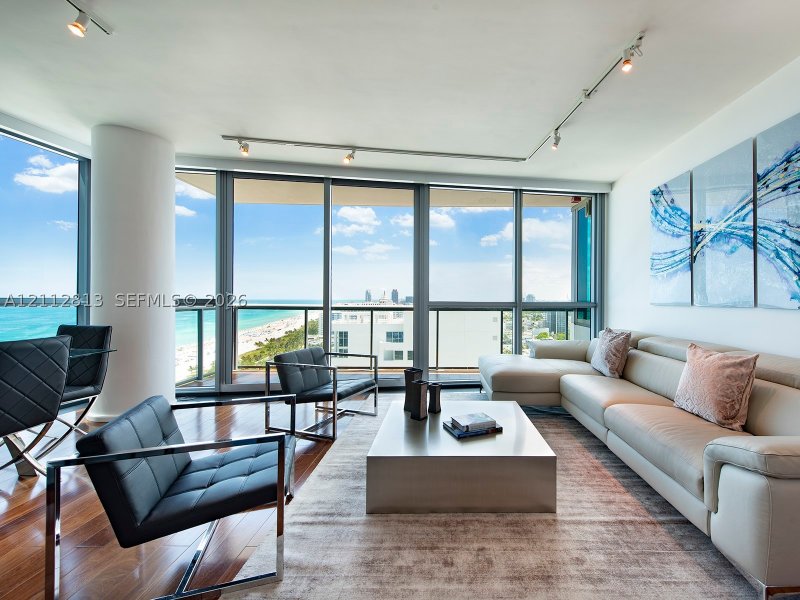 Aluguel de apartamento no Setai 2704
