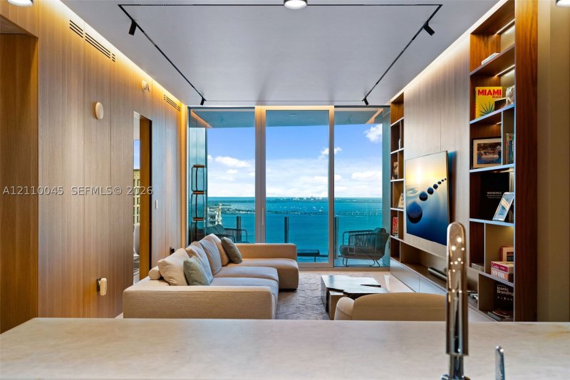 Condo for sale at Aston Martin Residences 3105W