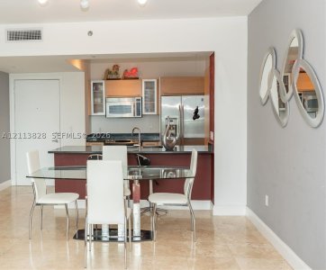 Alquiler de apartamento en The Plaza Tower II 3903