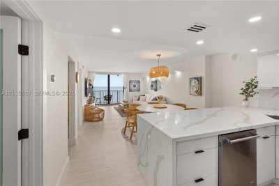 Comprar apartamento no Oceanfront Plaza 1606