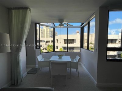 Alquiler de apartamento en Key Colony IV Botanica 473