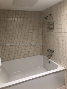 Alquiler de apartamento en Key Colony IV Botanica 473