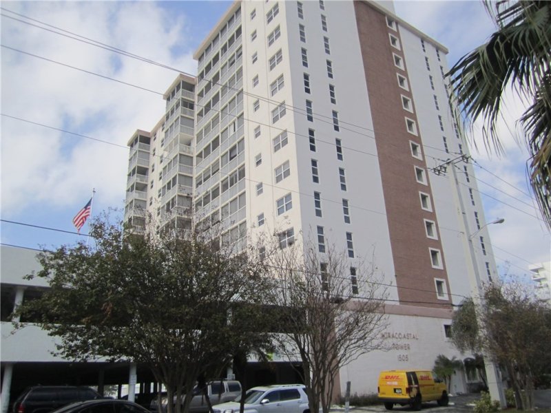 Apartment for rent at La Perla 2704