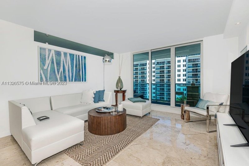 Alquiler de apartamento en Roney Palace 1117