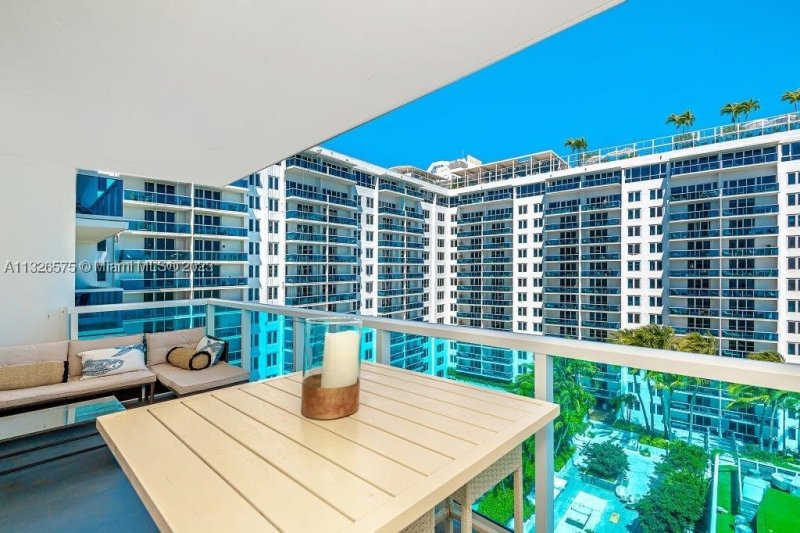 Alquiler de apartamento en Roney Palace 1117