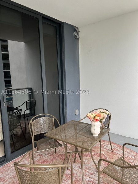 Condo for sale at 1010 Brickell 2010