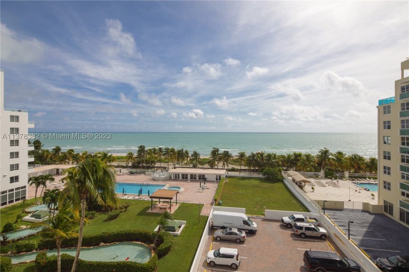 Apartment for rent at Carriage Club North 610