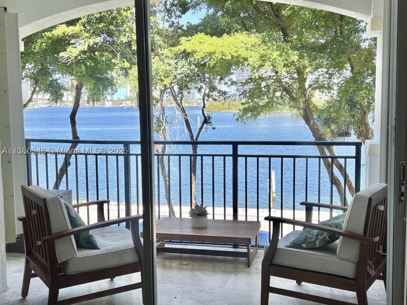 Alquiler de apartamento en Village by the Bay 12310