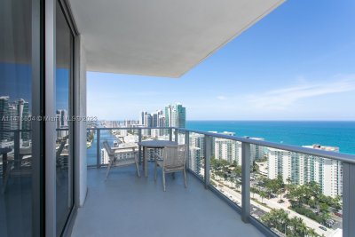 Hyde Beach House Apt #1201
