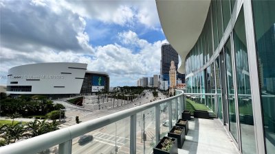 Comprar apartamento no Marina Blue