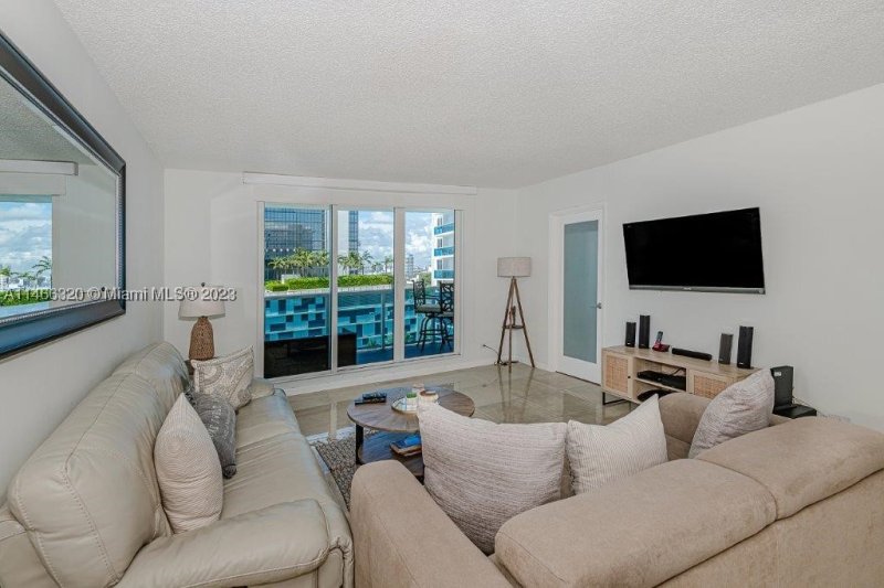 Alquiler de apartamento en Roney Palace 803