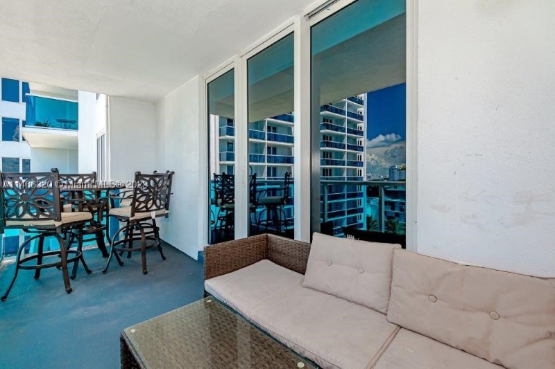 Alquiler de apartamento en Roney Palace 803