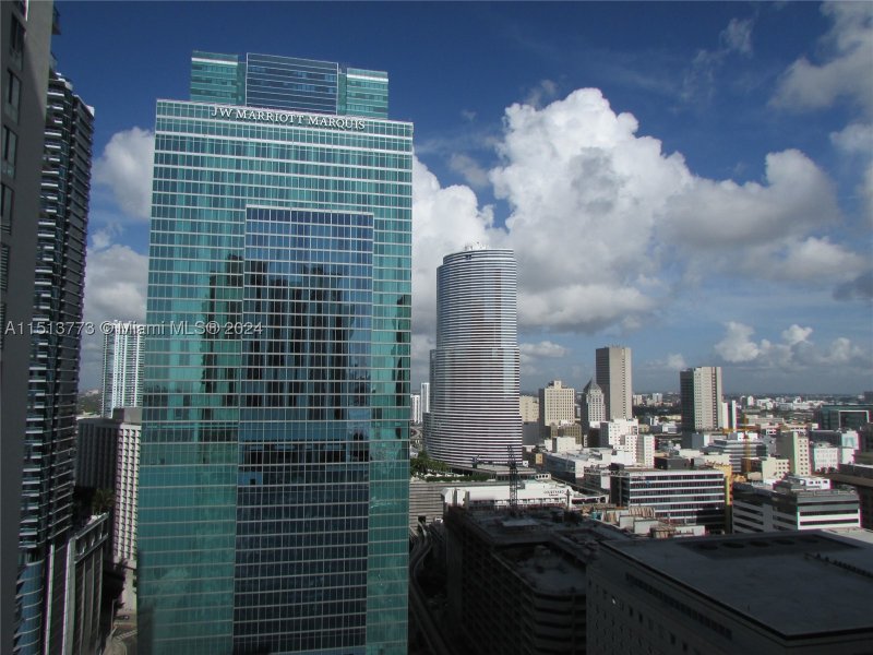 Comprar apartamento en Met 1 T-2709