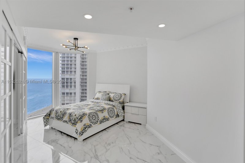 Alquiler de apartamento en La Perla 2209