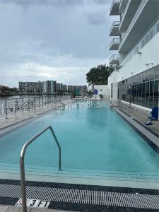 Comprar apartamento en Hyde Beach House R707