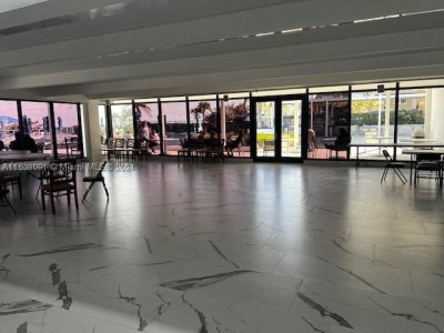 Comprar apartamento en La Mer Estates 205