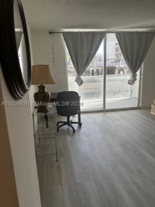 Comprar apartamento en La Mer Estates 205