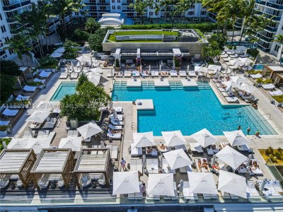 Comprar apartamento en Roney Palace 325