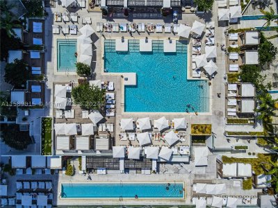 Comprar apartamento en Roney Palace 325