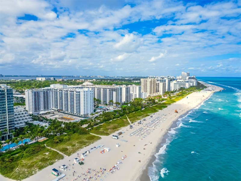 Comprar apartamento en Roney Palace 325