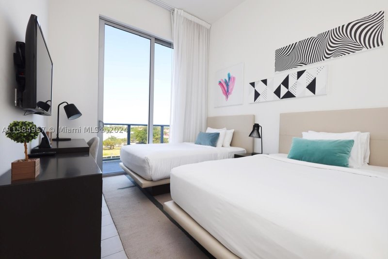 Apartment for rent at Hyde Beach House R504