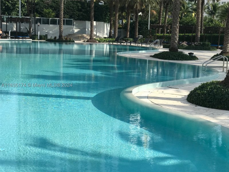Apartment for rent at Flamingo 522S