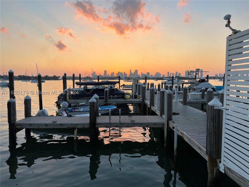 Apartment for rent at Flamingo 522S