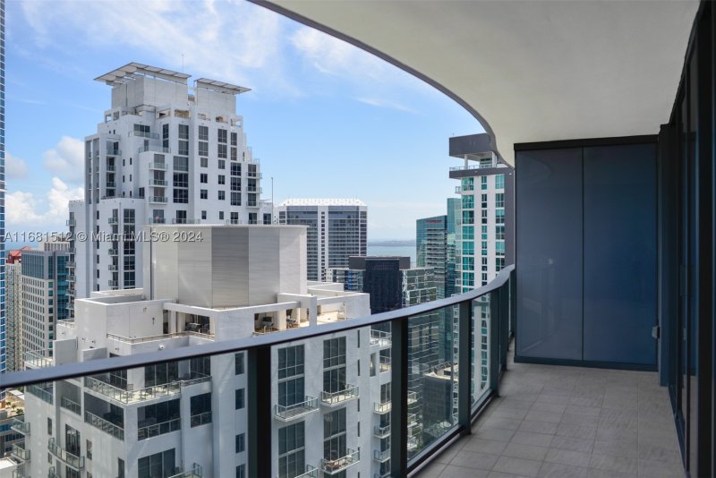 Comprar apartamento en Brickell Flatiron 3307