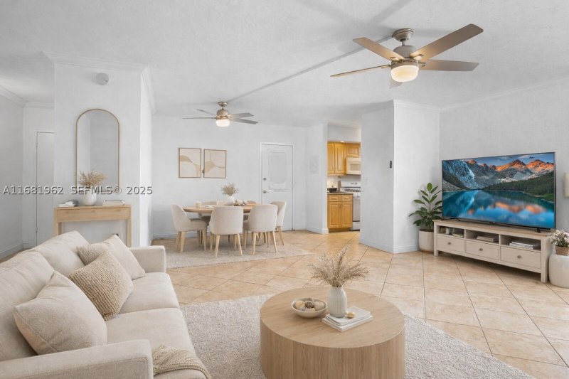 Condo for sale at Lincoln Towers A701