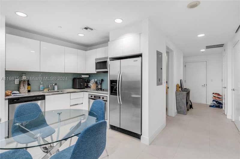 Comprar apartamento en Avenue on Brickell 1060 Tower 409