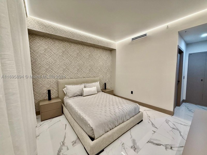 Comprar apartamento en Parque Towers at St. Tropez 5-603