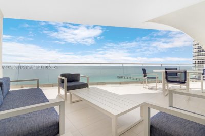 Comprar apartamento en Jade Signature 1402