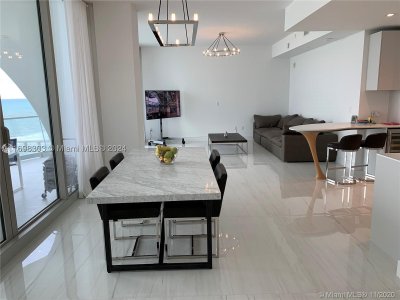 Comprar apartamento en Jade Signature 1402
