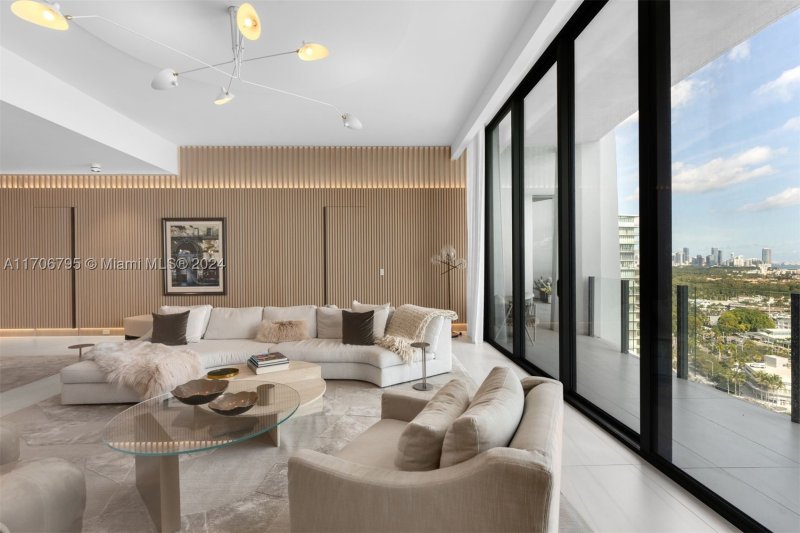 Comprar apartamento en One Park Grove 20BC