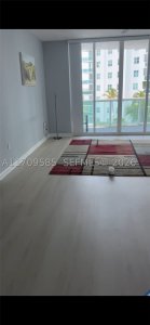 Alquiler de apartamento en 360 Condominium West 806