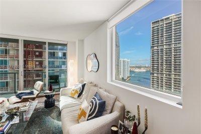 Comprar apartamento no 500 Brickell West Tower 3407