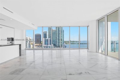 Comprar apartamento en Missoni Baia 2001