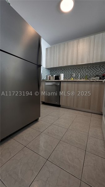 Condo for sale at Imperial Towers 506