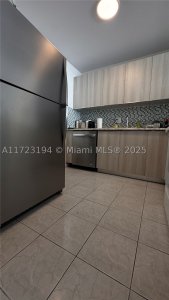 Comprar apartamento en Imperial Towers 506