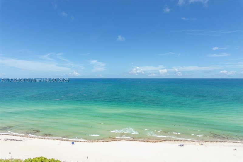 Apartment for rent at Castle Beach Club 1623