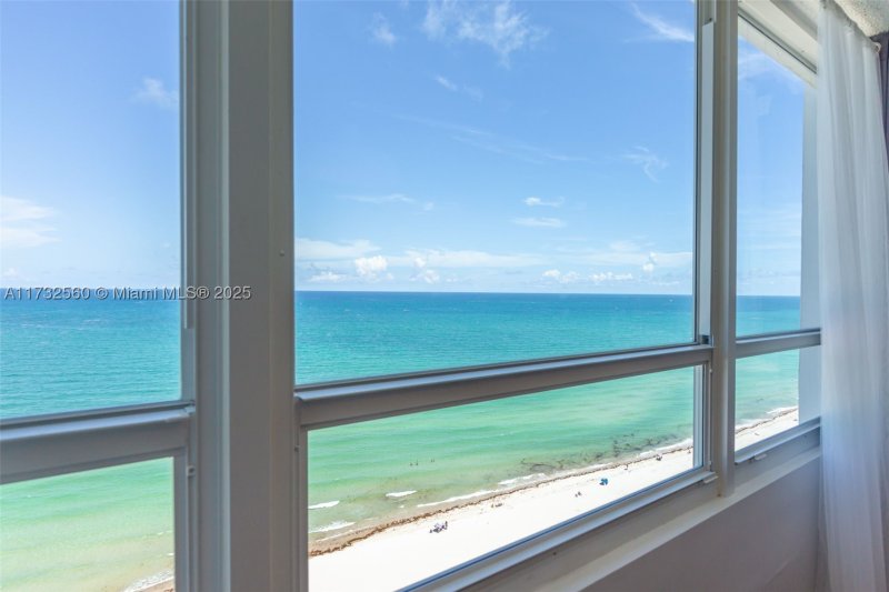 Apartment for rent at Castle Beach Club 1623