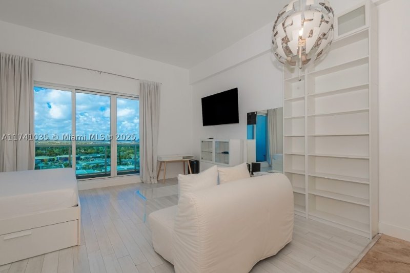 Alquiler de apartamento en Roney Palace 1629
