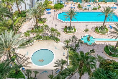 Comprar apartamento en Grandview Palace 1108