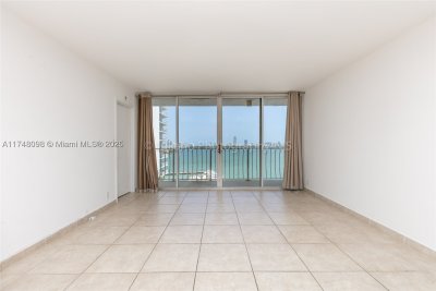 Comprar apartamento en Grandview Palace 1108