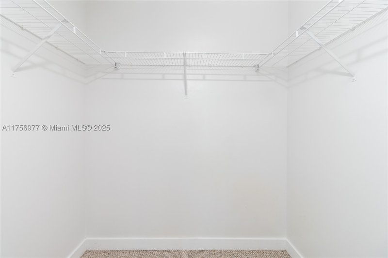 Comprar apartamento no Axis on Brickell North Tower 2423-N