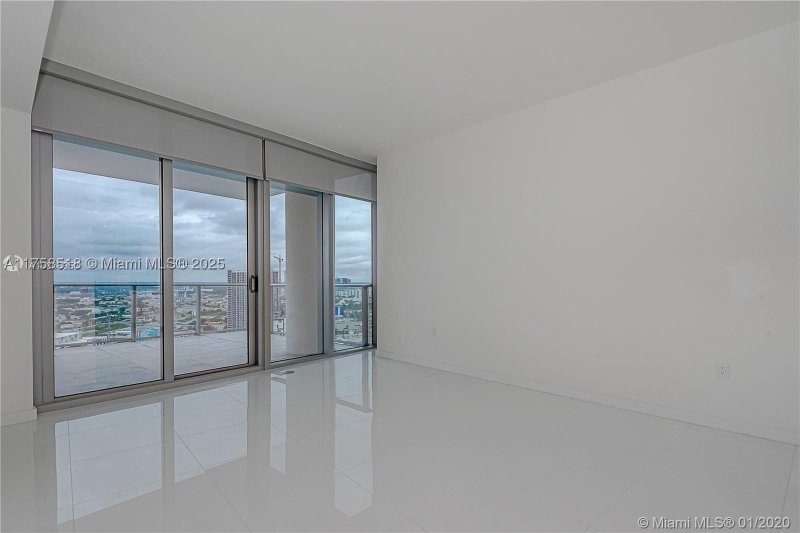 Condo for sale at Paramount Miami WorldCenter 2600