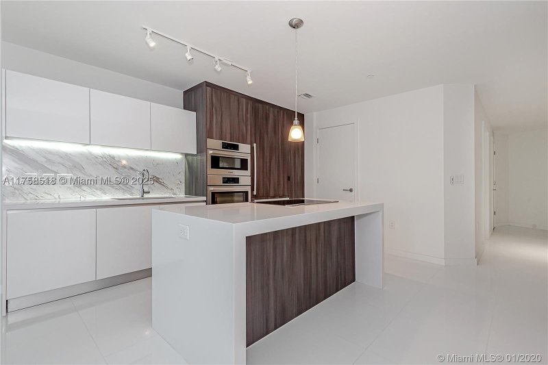 Condo for sale at Paramount Miami WorldCenter 2600